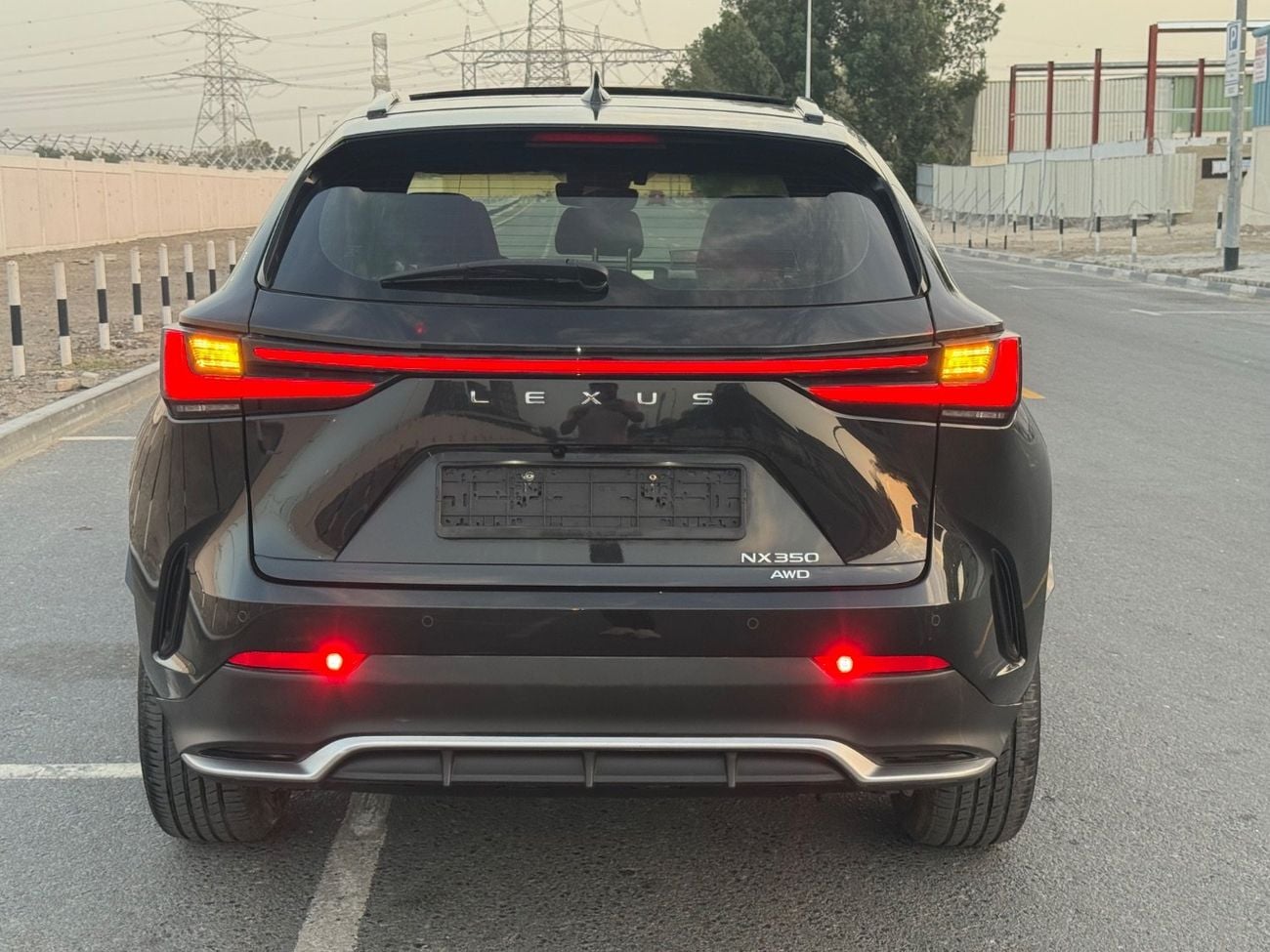 لكزس NX350 F SPORT