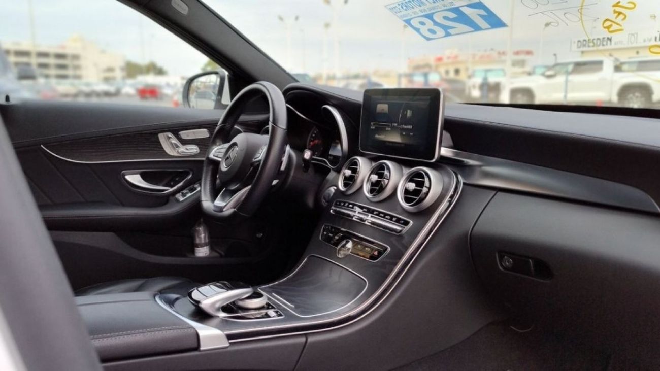 Mercedes-Benz C 200 AMG Pack