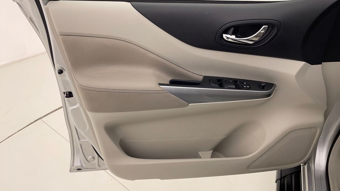 نيسان إكستيرا SE 2.5 | بدون دفعة مقدمة | اختبار القيادة في المنزل