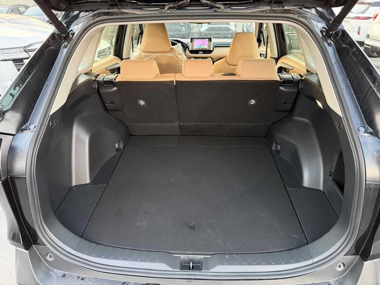 Toyota RAV4 2025 Toyota Rav 4 2.5L (4WD) LE GCC spec