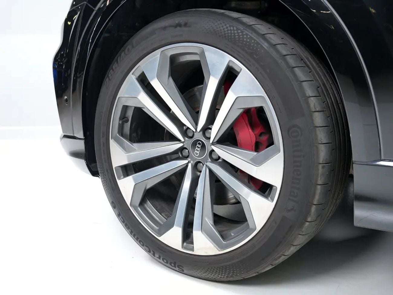 Audi Q8 55 TFSI S-LINE LUXURY S line | GCC SPECS | EXCELLENT CONDITION