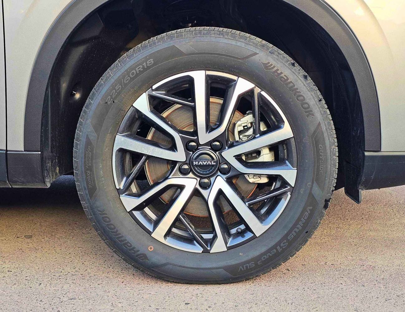 Haval H6 GWM / GDIT / 2.0L V4 PETROL / PUSH START / DVD +CAMERA  (CODE #  69080)