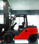 Toyota Fork lift Forklift TOYOTA 5 TON 2 STAGE DIESEL FORKLIFT TRUCK MODEL 8FD50N. (Export Only)
