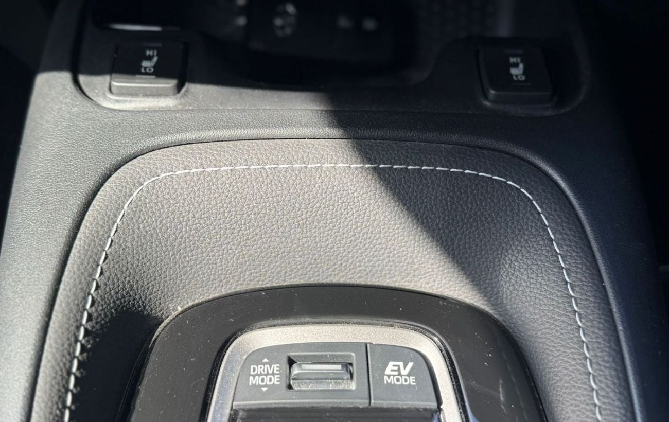 تويوتا كورولا Sport Z 2.0L