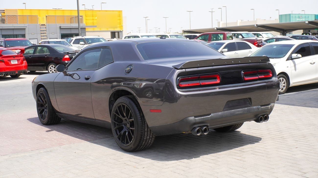 Dodge Challenger