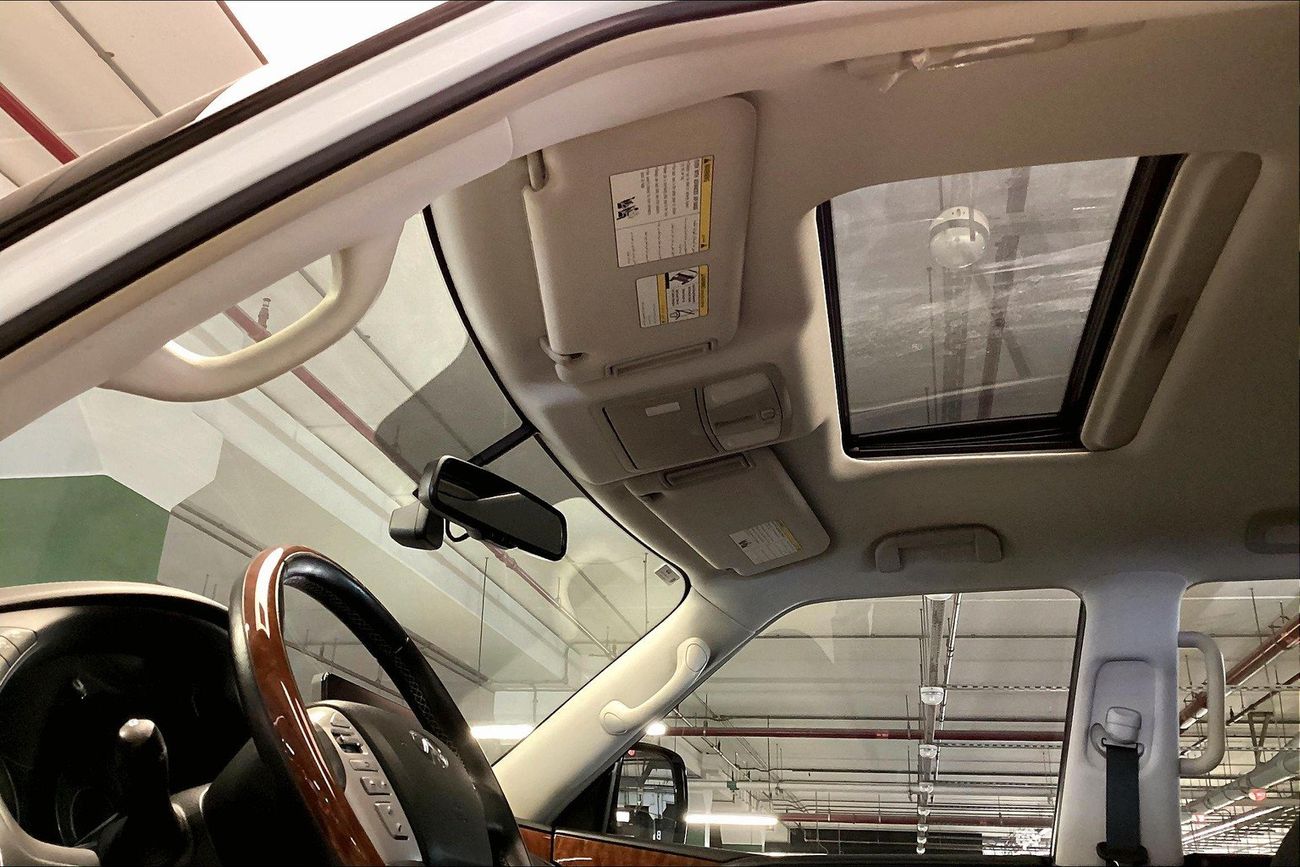 Infiniti QX80 Luxe Sensory (7 Seater) | Guaranteed Warranty | 0 Down Payment