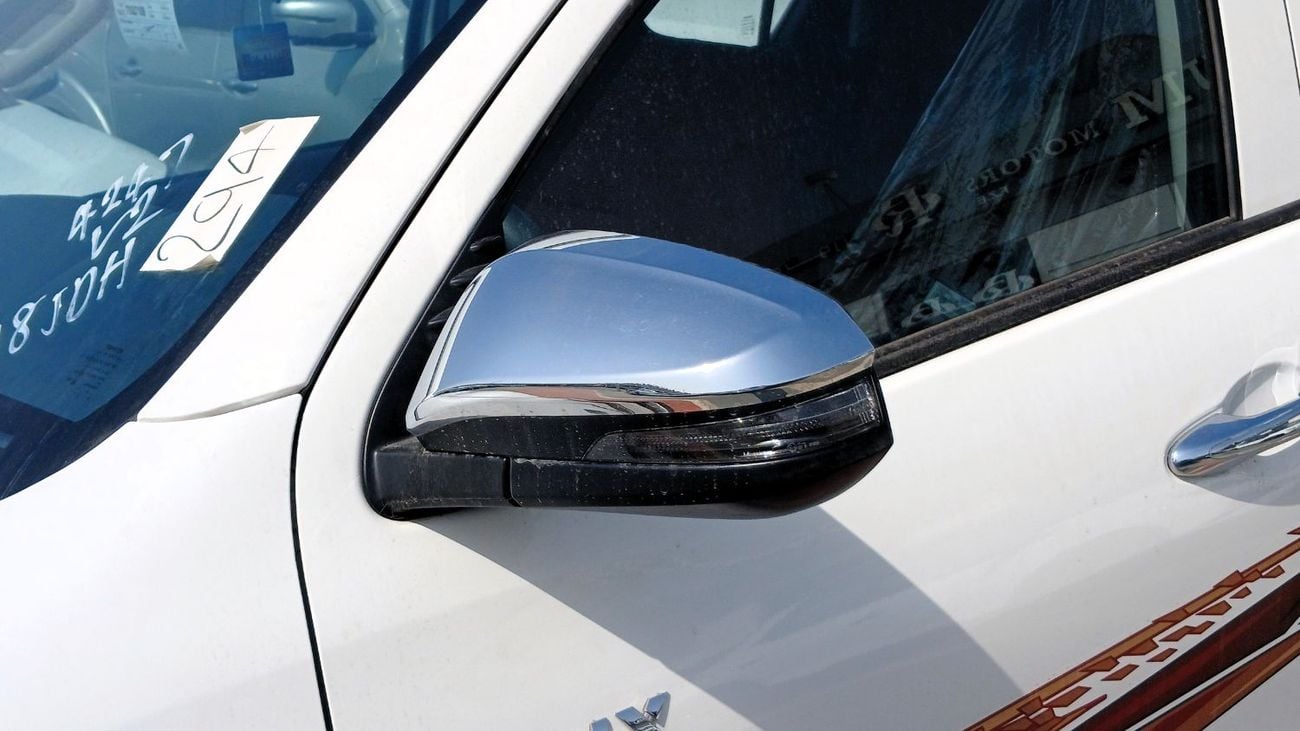 تويوتا هيلوكس 2.4L Diesel Manual DC Pickup 2026YM