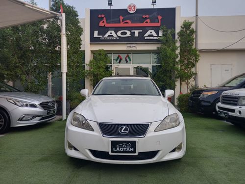 لكزس IS 300 خليجى موديل 2007 رقم واحد فتحة جلد مثبت سرعة تحكم رنجات حساسات شاشة بحالة ممتازة
