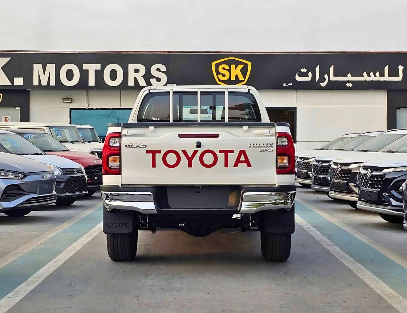 تويوتا هيلوكس SR5 GLXS-V EXL WIDE BODY / 2.7L PETROL A/T / FR&RR CHROME BUMPERS / (CODE#GLXS-V)