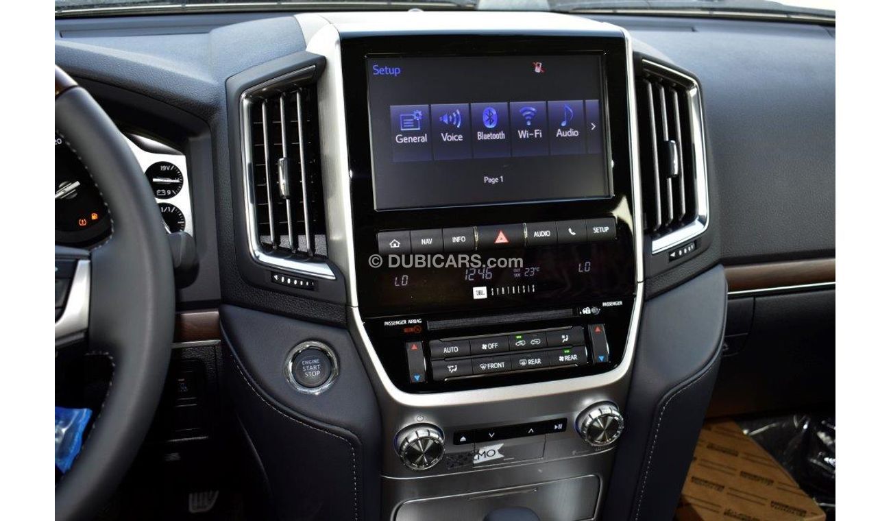 تويوتا لاند كروزر 200 VXR+ V8 4.5L Turbo Diesel 7 Seat Automatic Executive Lounge