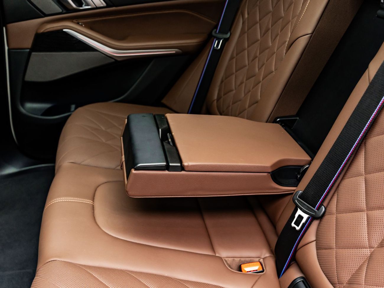 BMW X5 40i M Sport 3.0L 2025 BMW X5 xDrive 40i M Sport, 3.0 TC I6, AWD, 340bhp, 8 Speed Auto.