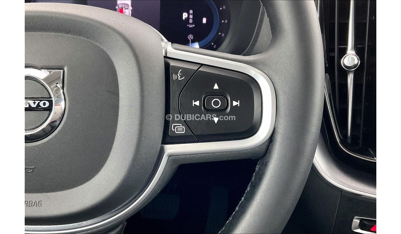 فولفو XC 60 B5 Momentum | سنة ضمان مجانية | 0 دفعة أولى | سياسة الإعادة بعد 7 أيام