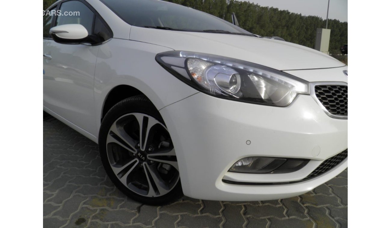 Kia Cerato 2015 top of the range ref #499