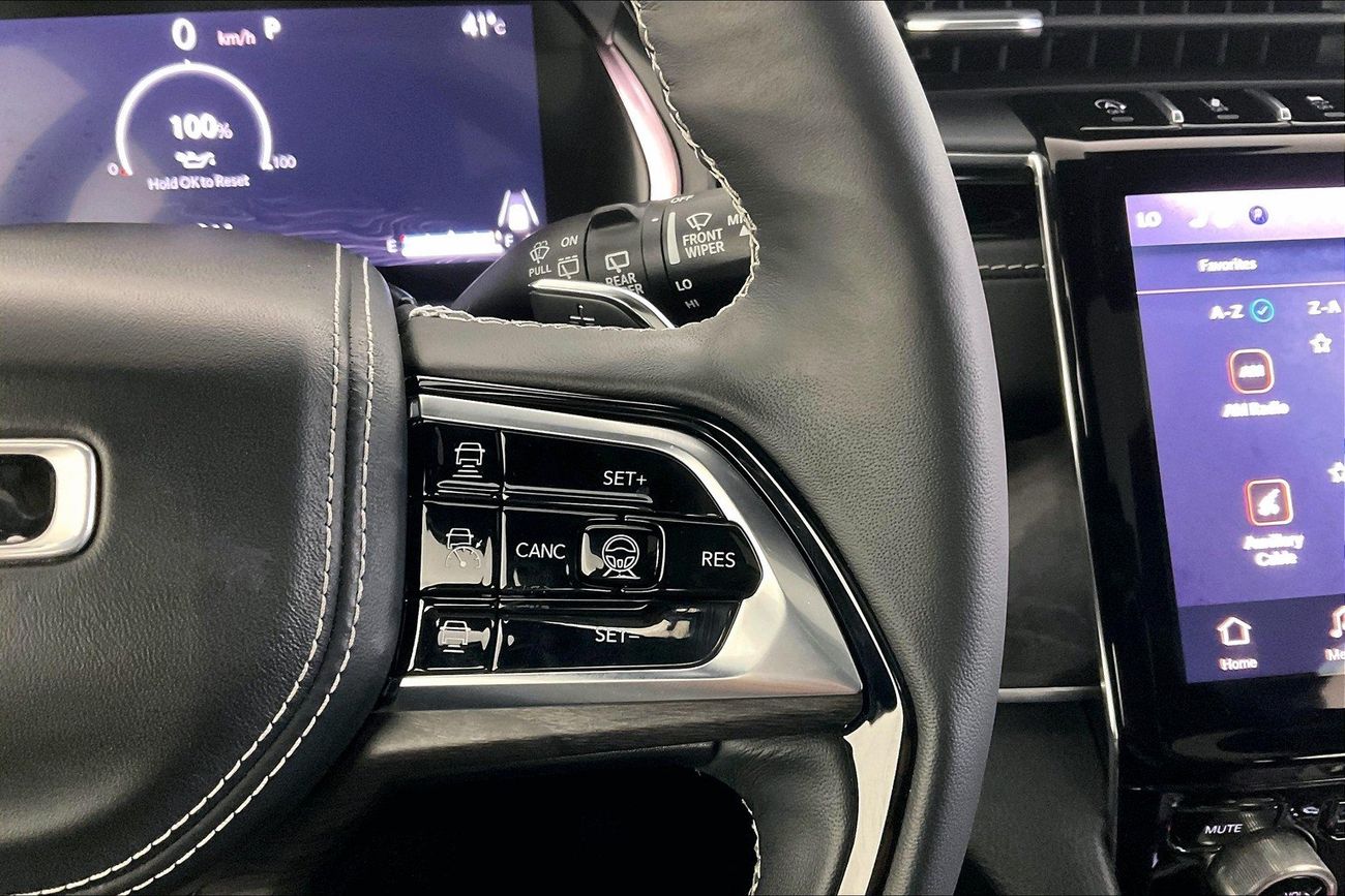 جيب جراند شيروكي Overland | شامل الضمان | 0 ﺪﻔﻋﺓ ﺃﻮﻟﻯ