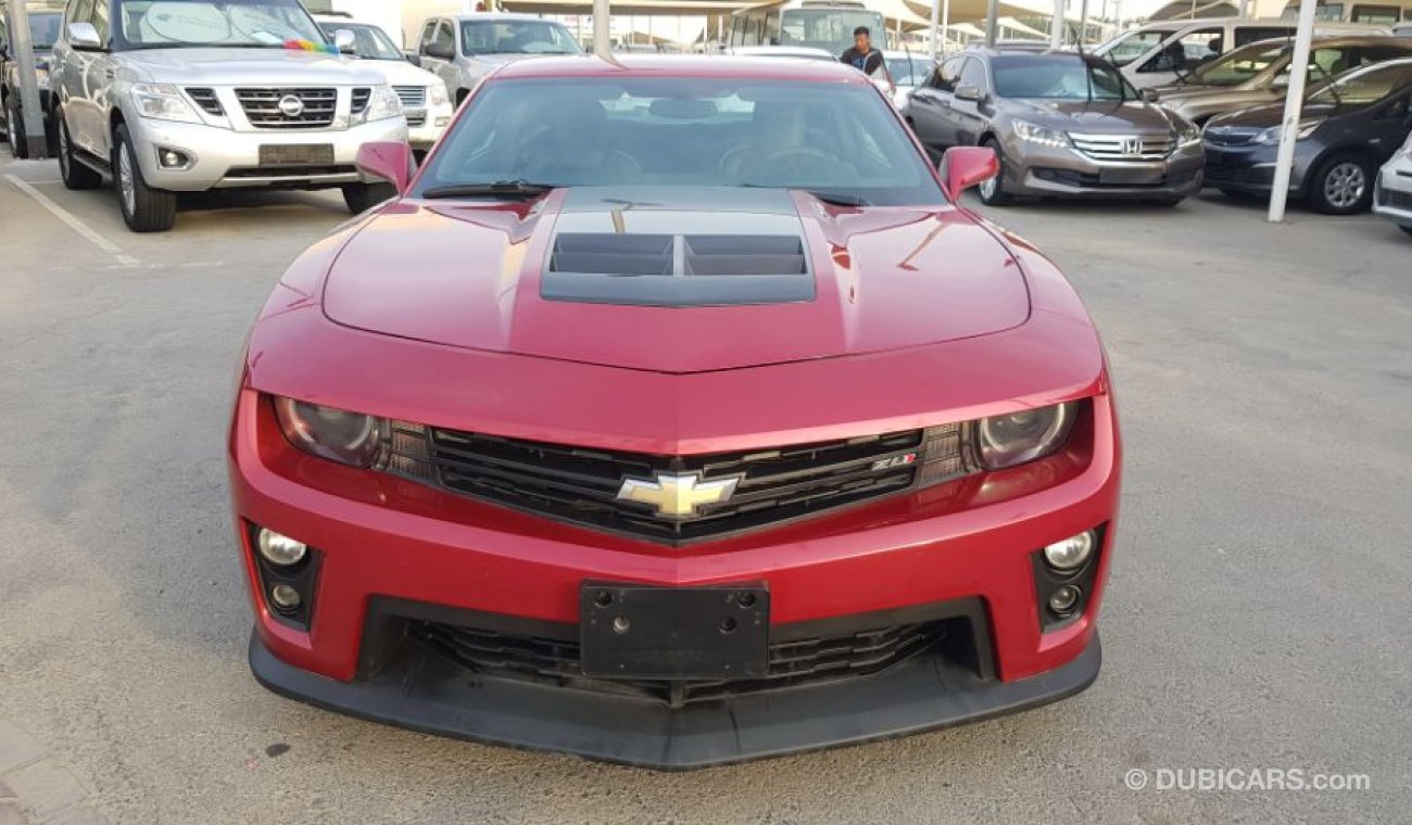 Chevrolet Camaro 2014 ZL1 full options Gcc specs