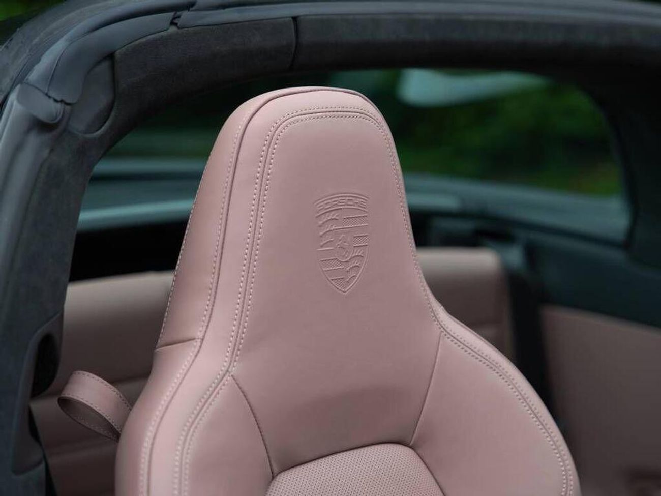 Porsche 911 3.6 T-Hybrid 992 4 GTS Targa PDK 4WD Euro 6 (s/s) 2dr (EXPORT ONLY)