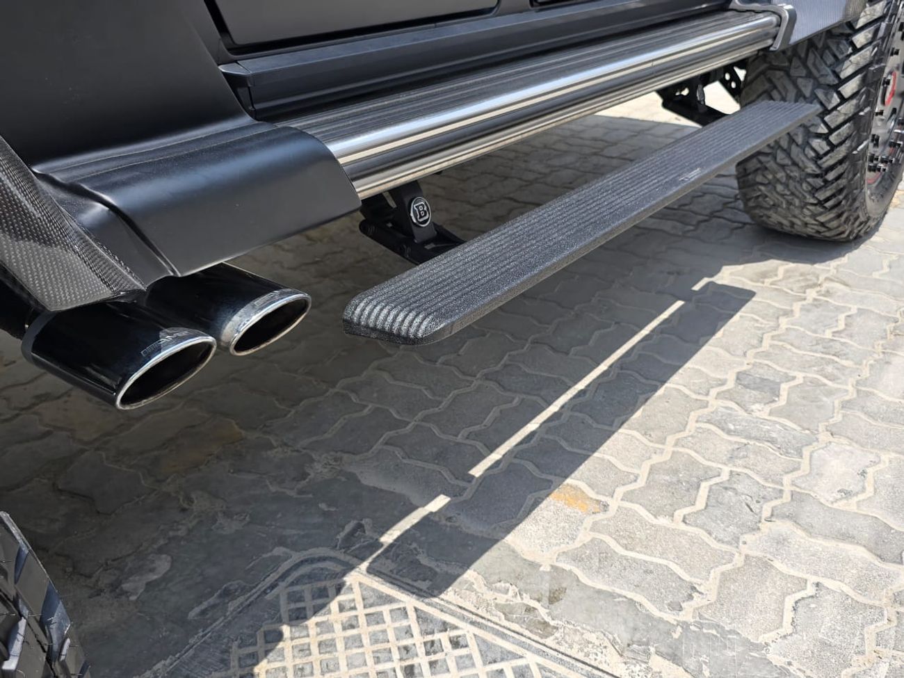 Mercedes-Benz G 63 AMG 6x6 Black Mountain 6x6 Conversion!! 700HP !!