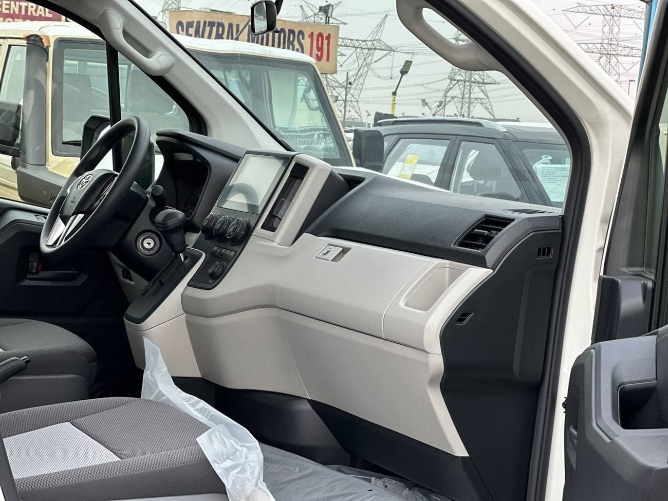 تويوتا هاياس 3.5 لتر PTR أوتوماتيك // 2026 // مزودة بمشغل DVD وكاميرا خلفية، أبواب جانبية أوتوماتيكية // عرض خاص 