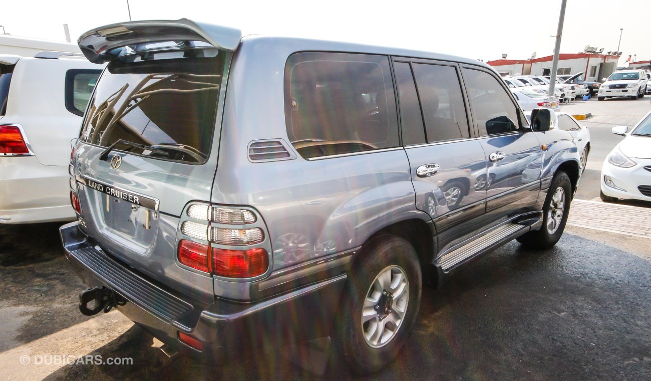 Toyota Land Cruiser GXR