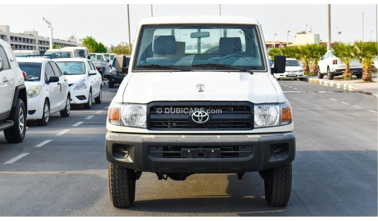 Toyota Land Cruiser Pick Up SC 4.2L Diesel V6 Single Cabin