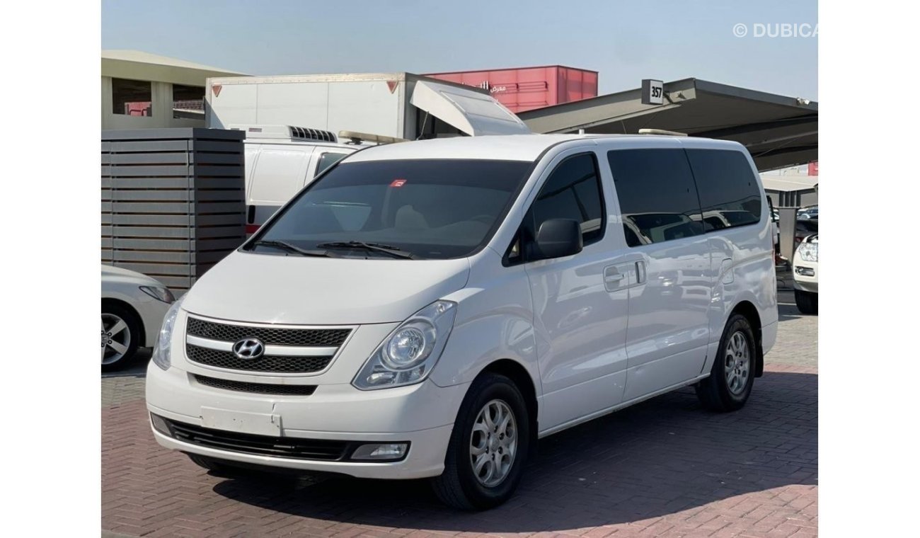 Hyundai H-1 Std 2016 | Seats | Automatic | Ref#22