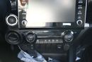 تويوتا هيلوكس Adventure 4.0L V6 with BSM ! Door Molding