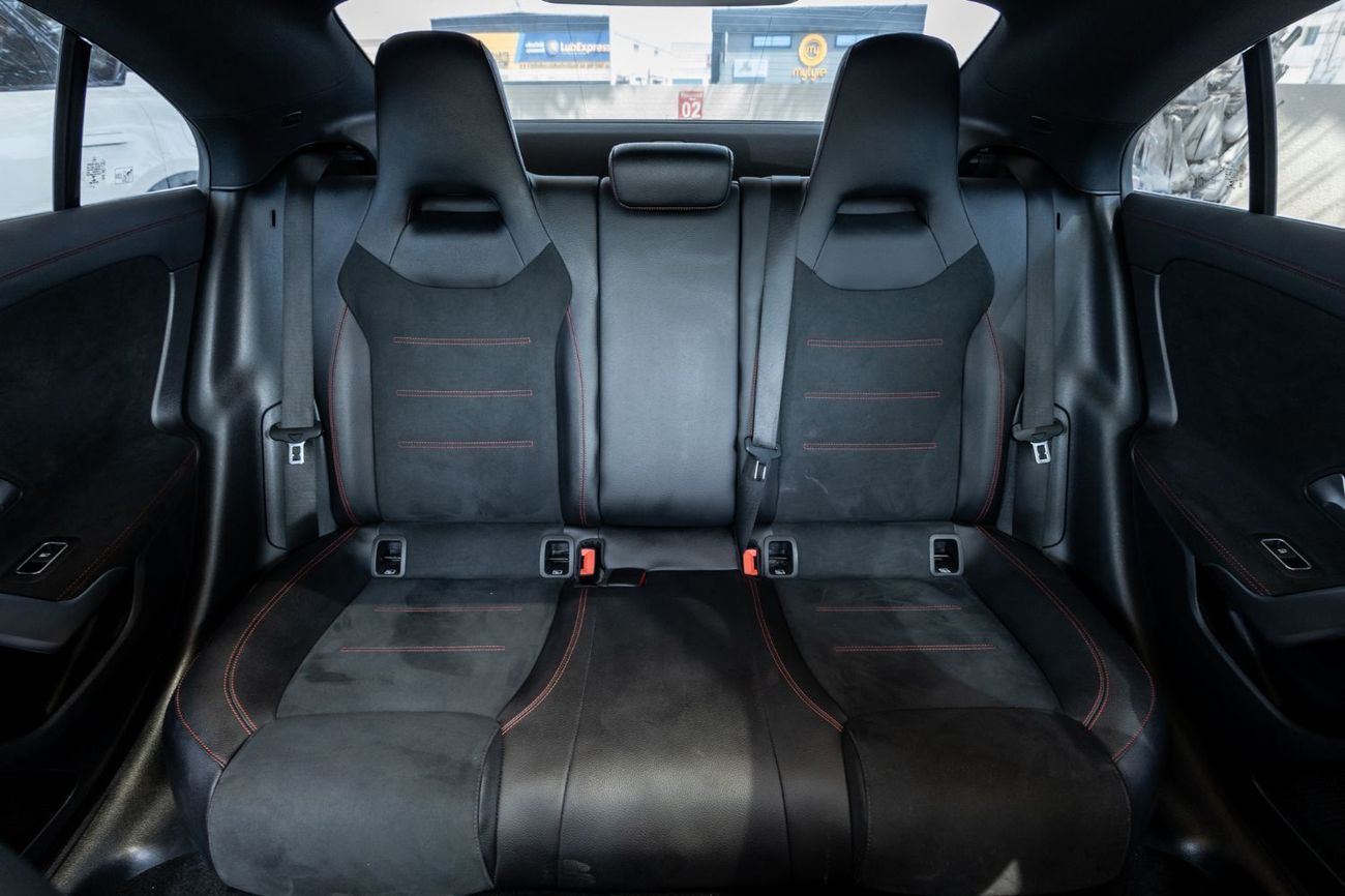 Mercedes-Benz CLA 180