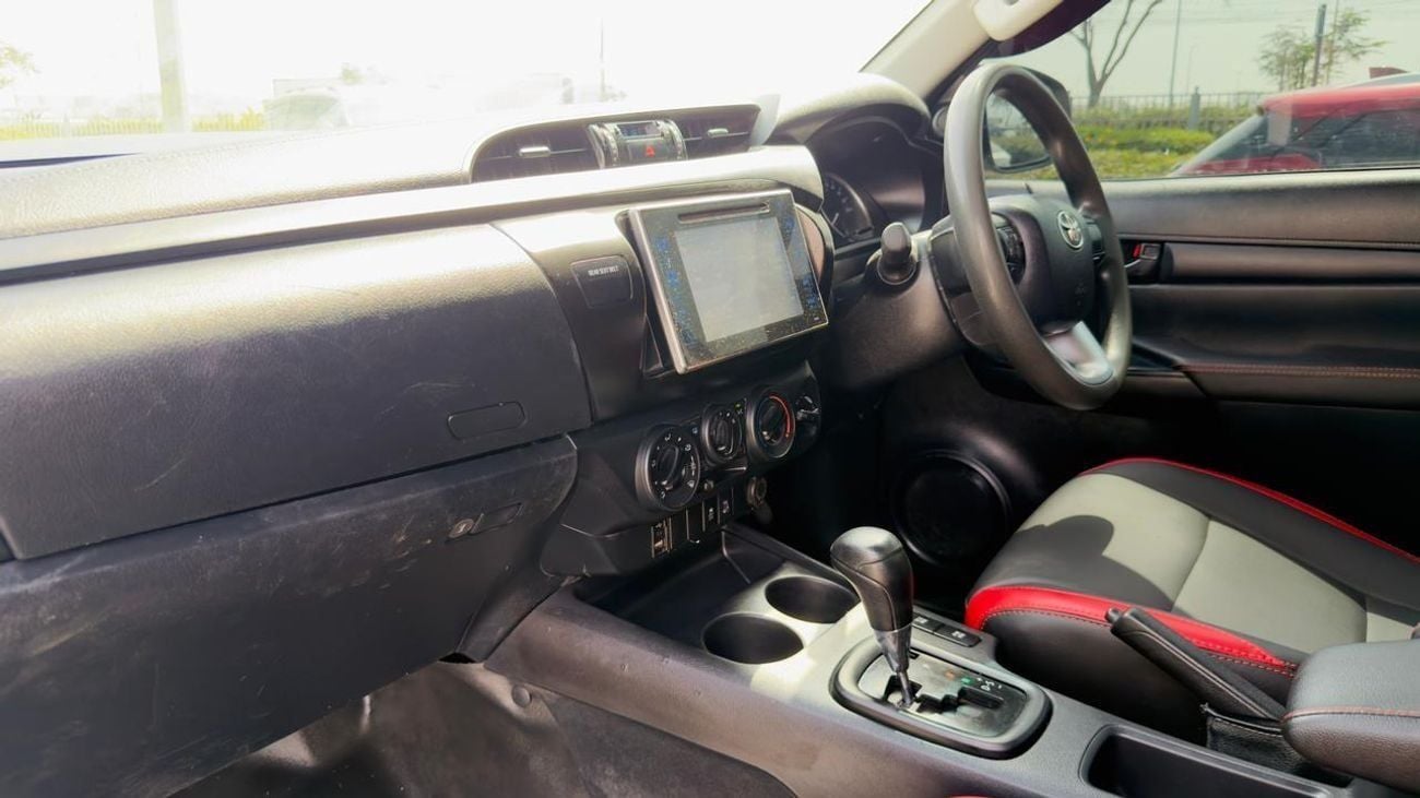 Toyota Hilux 2019| 2.8L DIESEL ENGINE | AT | RHD | GTK 4X4 HEAVY SPORT BAR WITH BASKET | ROOF MOUNTED LED LIGHTS