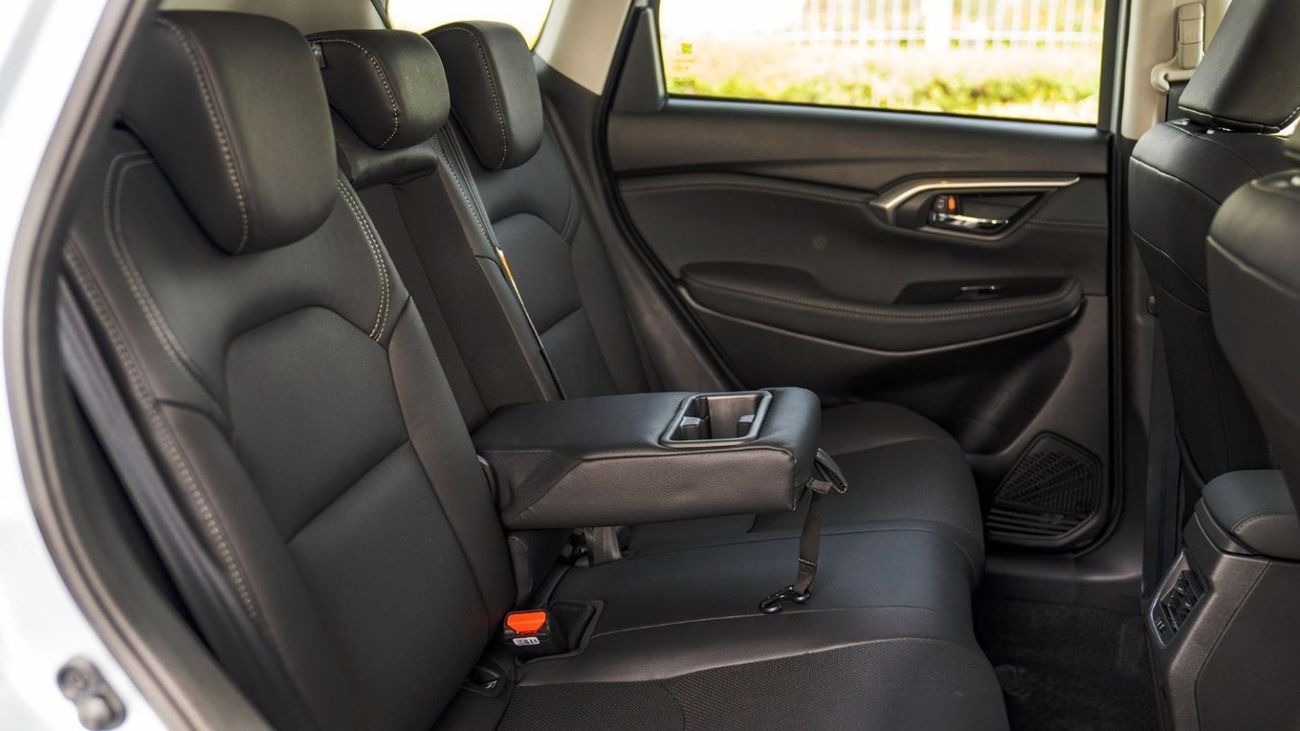 Suzuki Grand Vitara GLX 1.5P AT MY2024 – SILVER