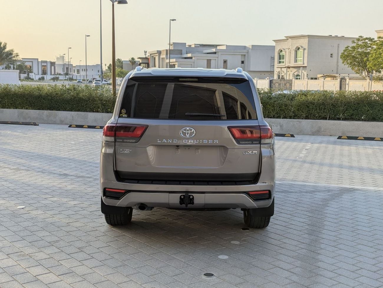 Toyota Land Cruiser GXR Top LHD 2022 MODEL Year 3.3L V6 Diesel Engine Twin turbo colour Brown interior Beige push start