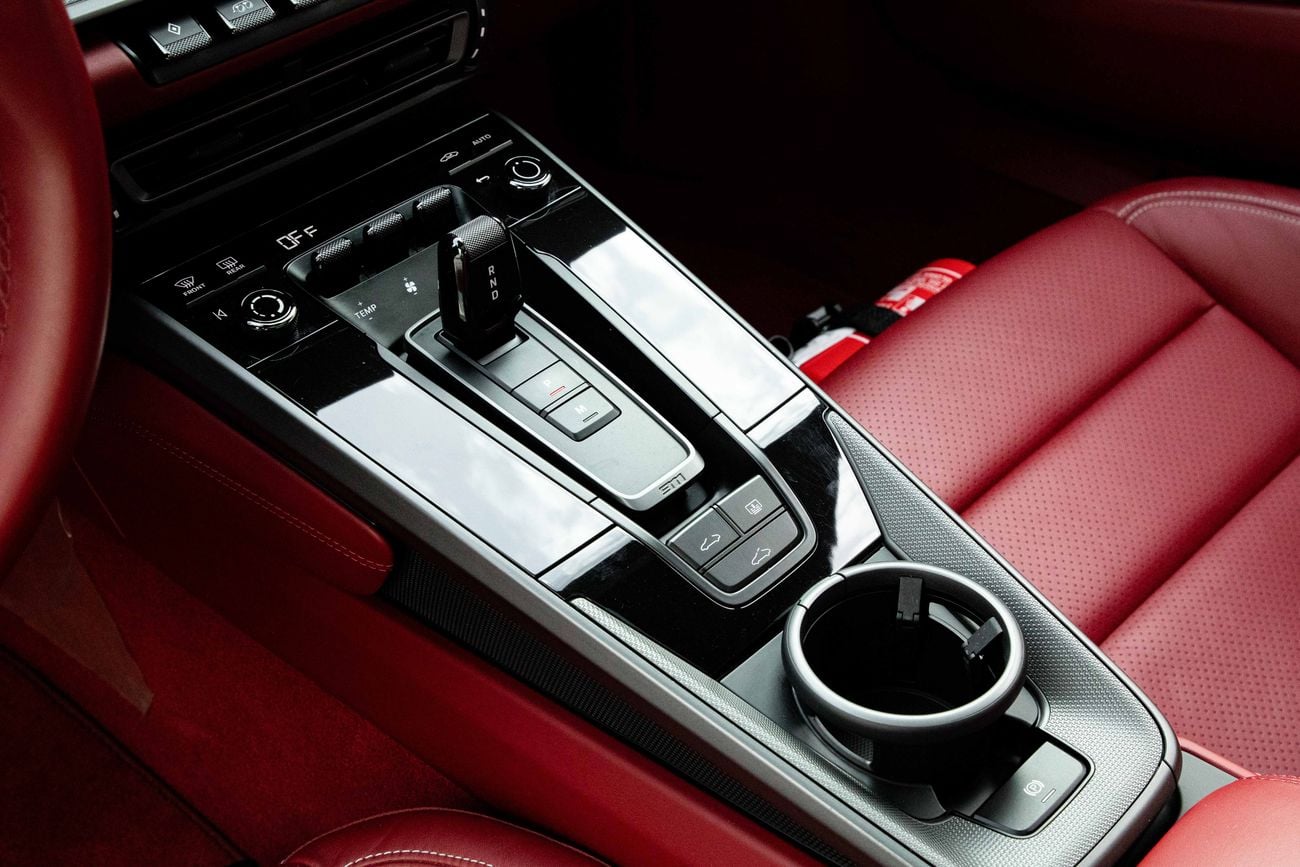 بورش 911 911 Carrera S | 9,400 P.M | 0% Downpayment | 03/2027 Porsche Warranty!