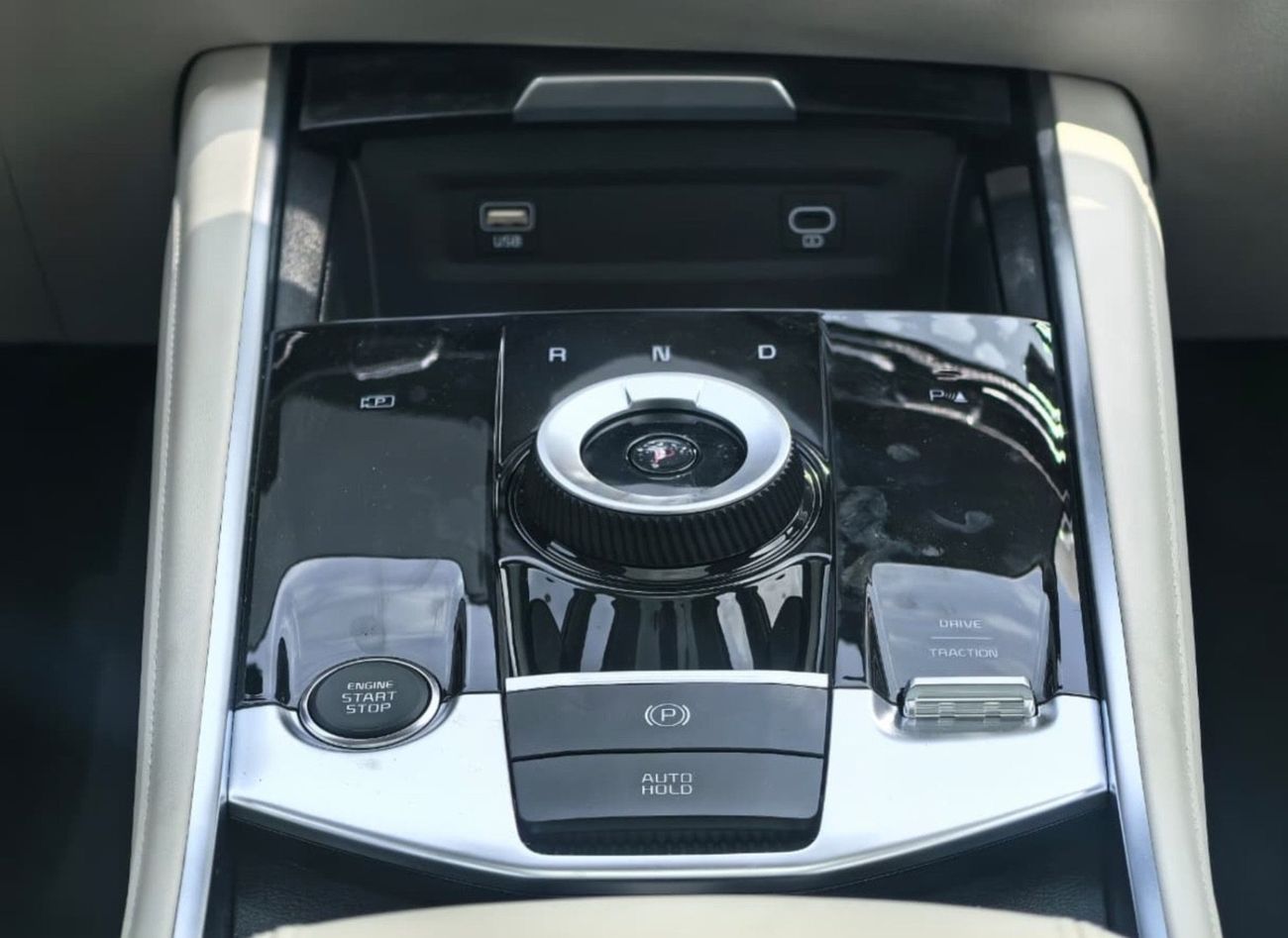 كيا سبورتيج 2025 KIA SPORTAGE 1.5L PREMIUM PETROL FULL OPTION WITH POWER SEAT,WIRELESS CHARGER,POWER TRUNK,360 C