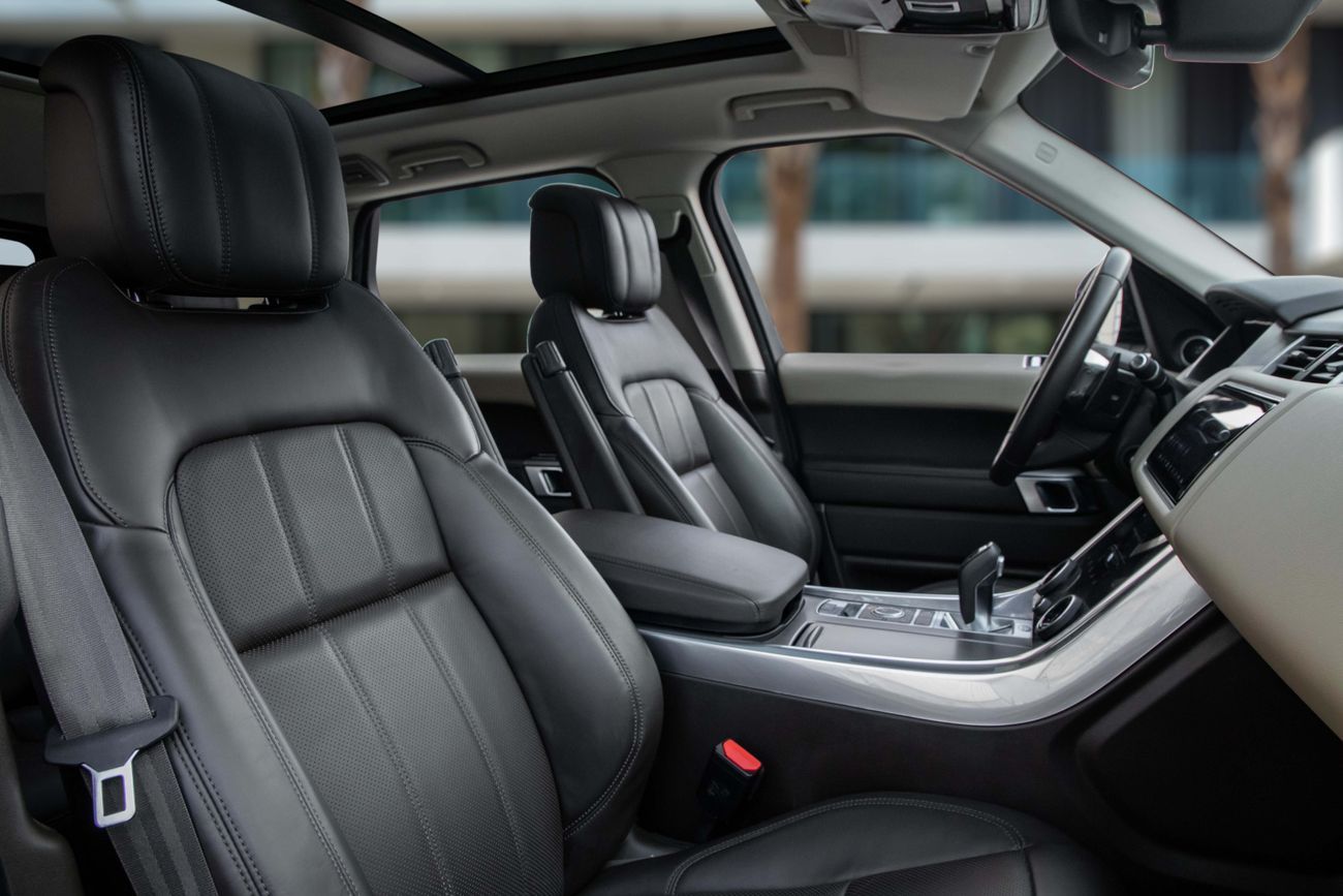 Land Rover Range Rover Sport Range Rover Sport | 3,134 P.M | 0% Downpayment | Al Tayer History | Soft Closing Doors