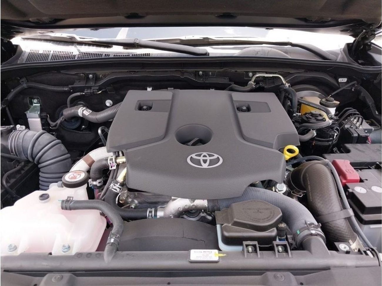 Toyota Fortuner GX2 4X4 Diesel 2.4L