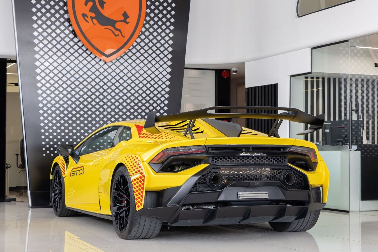 لامبورغيني هوراكان Lamborghini Huracan STO | Warranty Available | 2022