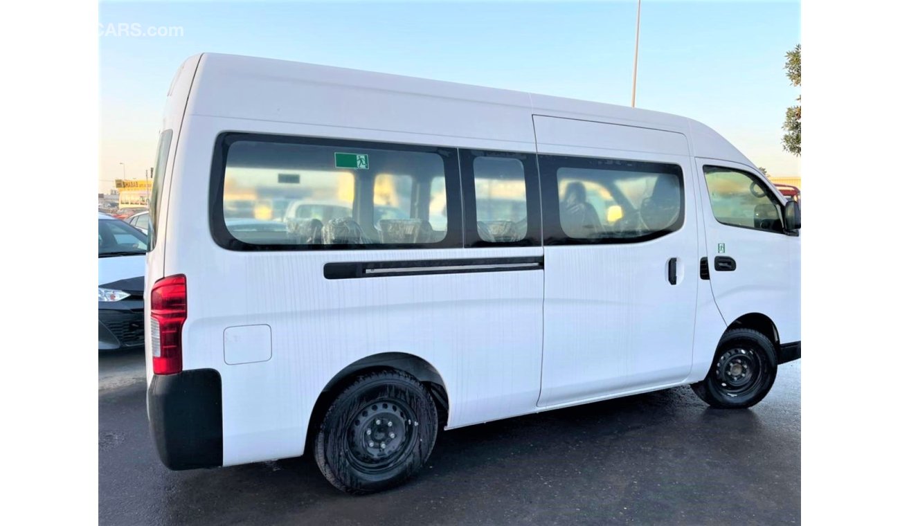 Nissan Urvan 13 seats