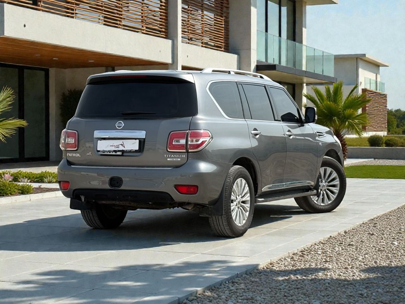 Nissan Patrol LE Titanium 5.6L V8 | 2017 | GCC SPECS | AED 2,700 / MONTH