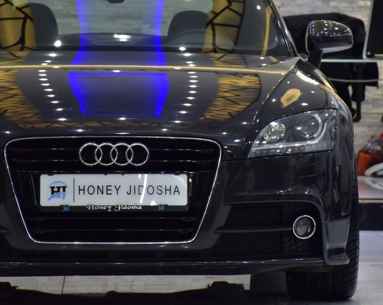 أودي TT EXCELLENT DEAL for our Audi TT TFSi S-Line ( 2013 Model ) in Grey Color GCC Specs