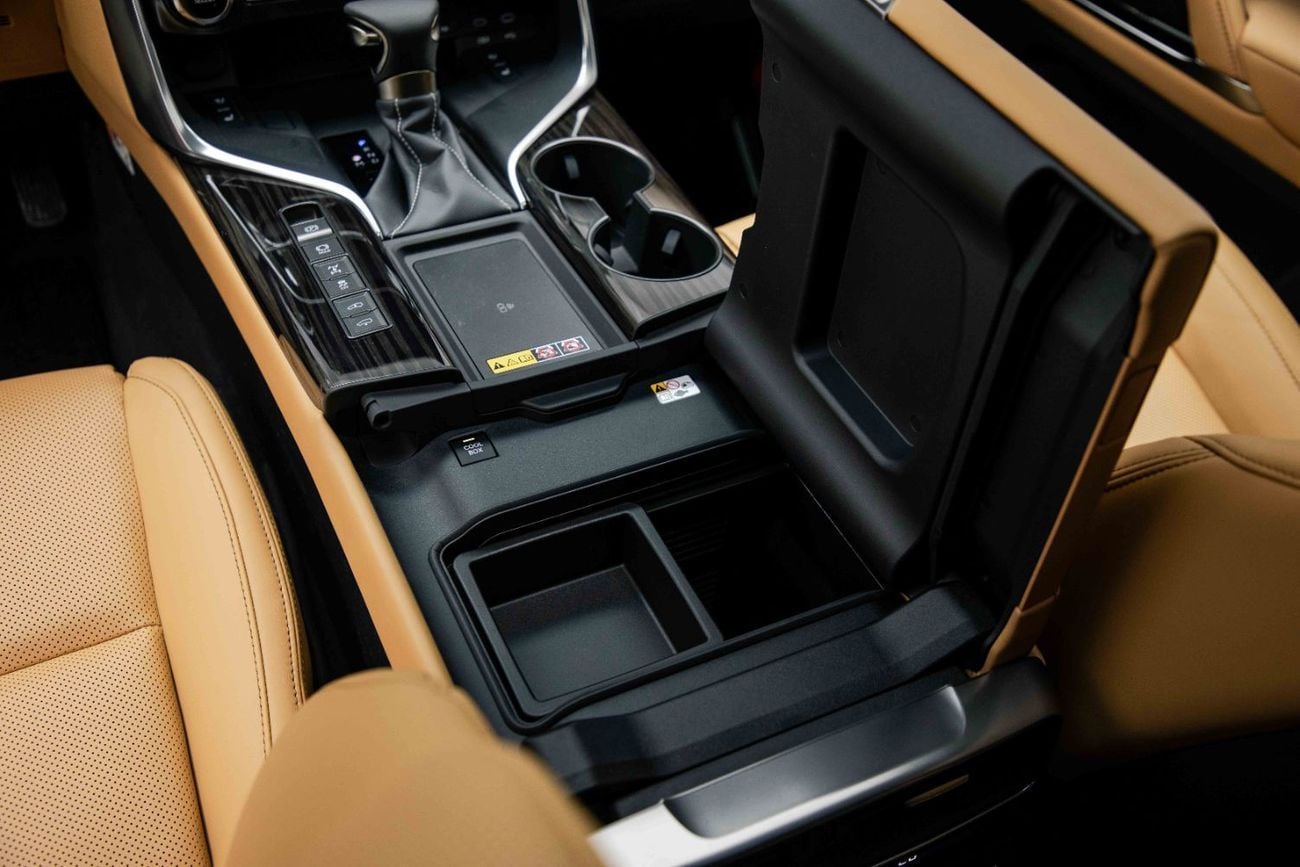 Lexus LX 600 Signature 3.5L - Sonic Quartz Inside Beige | Export Only