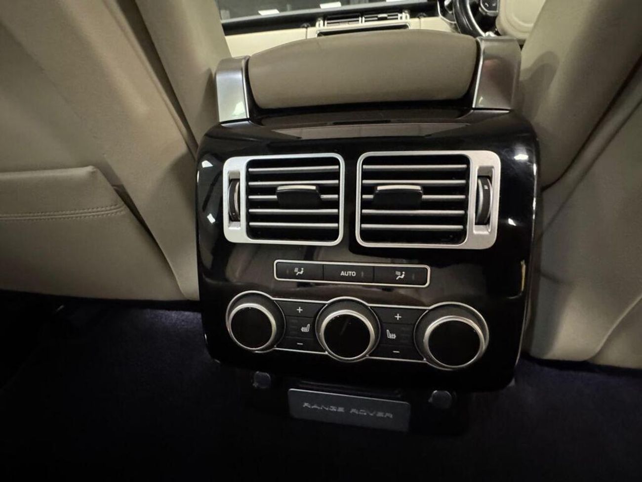 Land Rover Range Rover 3.0 DIESEL ENGINE | AWD | SUNROOF | ELECTRIC SEATS