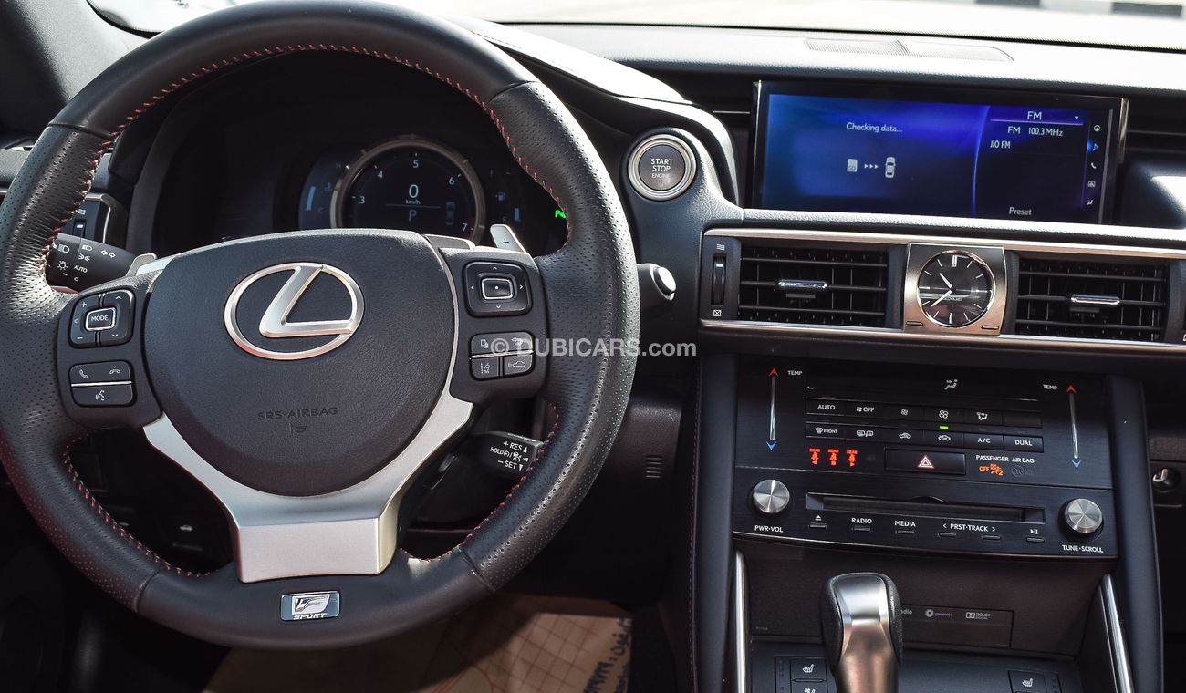 لكزس ISF السعر شامل الضريبه تسهيلات بنكيه الدفعه الاولى بعد ثلاث شهور ضمان مكينه ولكير من المعرض