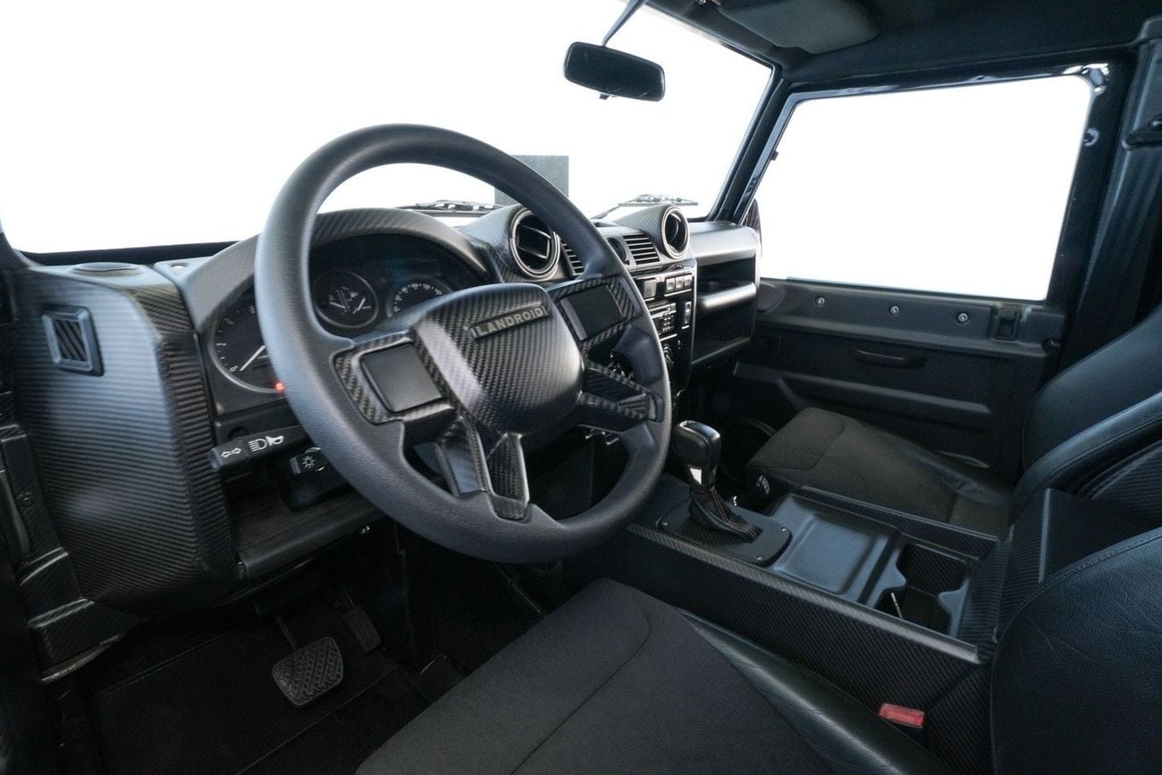 Land Rover Defender 110