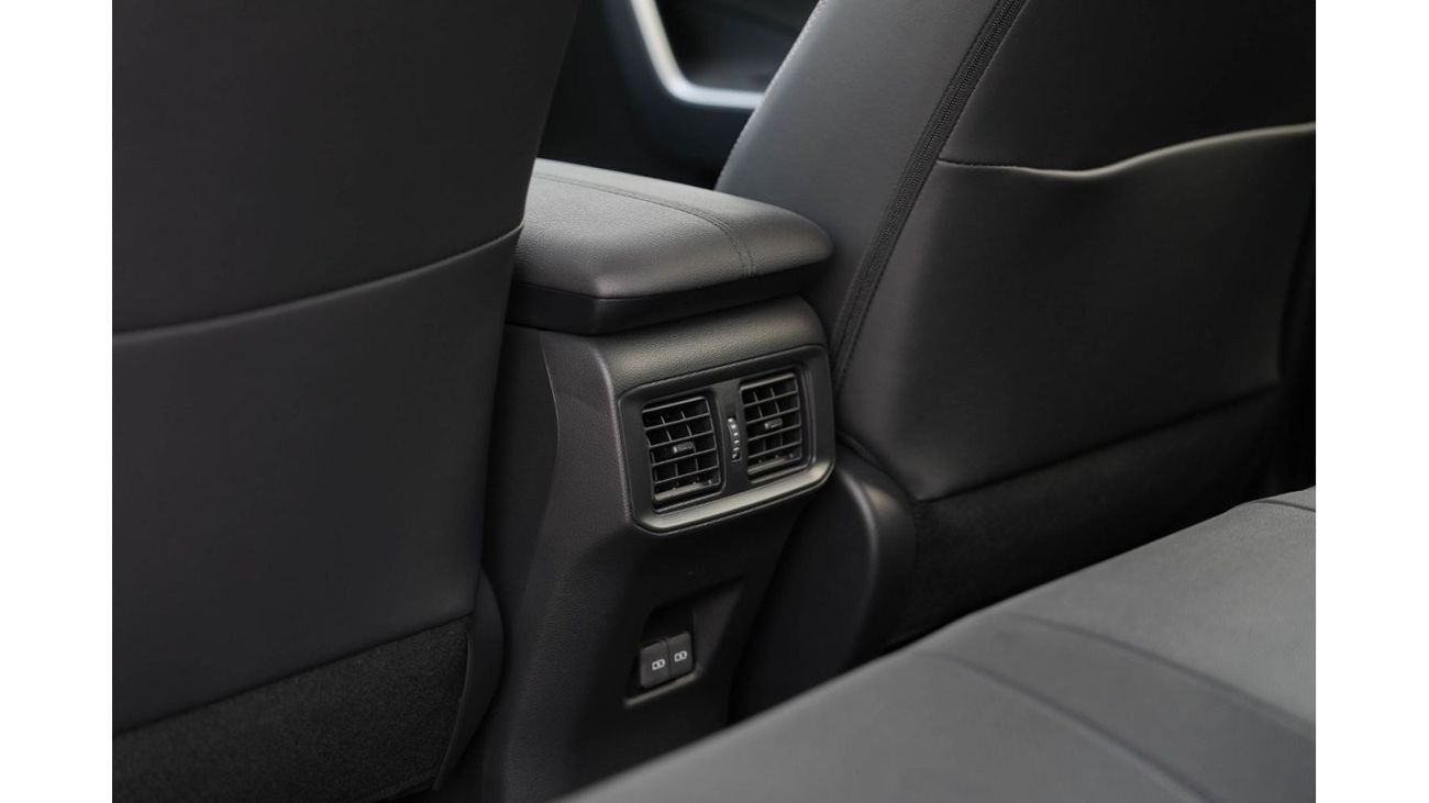 تويوتا راف ٤ 2024 تويوتا راف فور 2.5 هايبرد هايبرد - بلاتينيوم أبيض لؤلؤي من الداخل أسود | للتصدير فقط