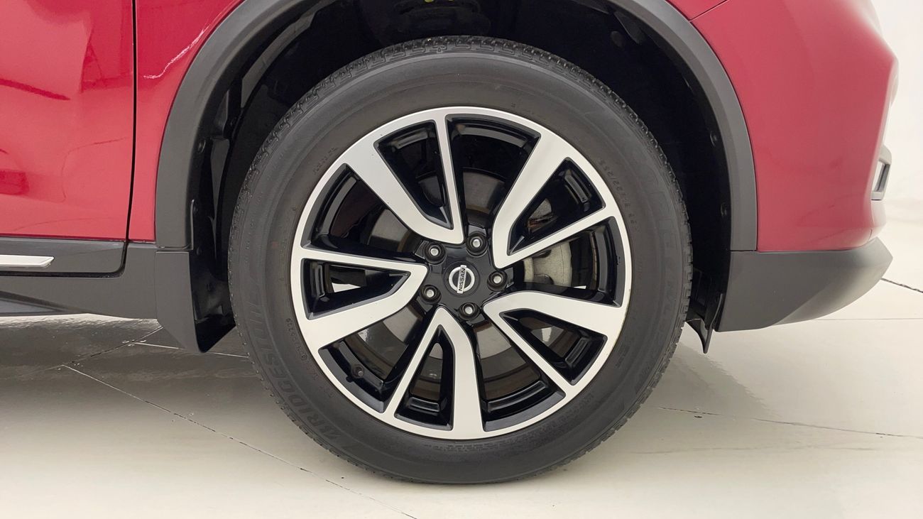 نيسان إكس تريل SL 2.5 | بدون دفعة مقدمة | اختبار القيادة في المنزل