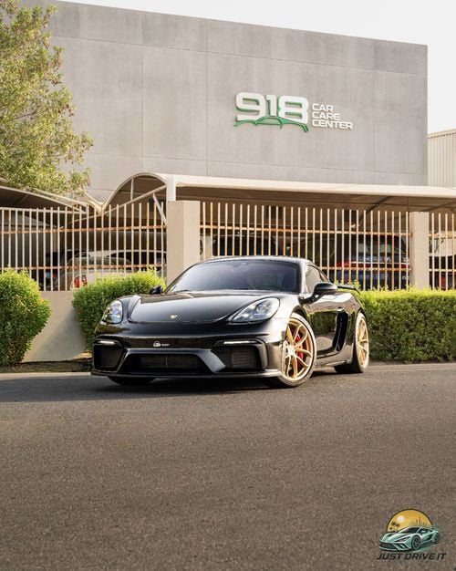 بورش كايمان 718 GT4