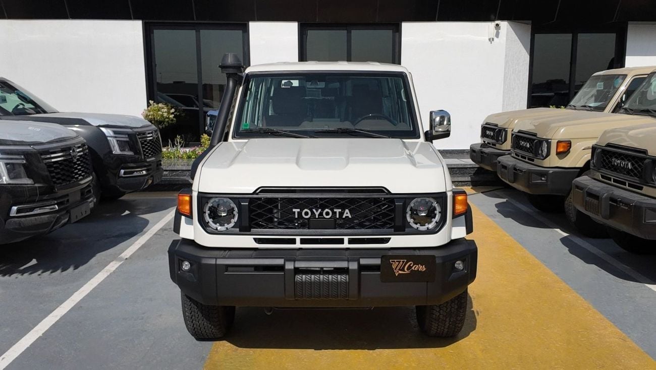 Toyota Land Cruiser TOYOTA LAND CRUISER HARD-TOP (70 SERIES) A/T 4.0L - 2025