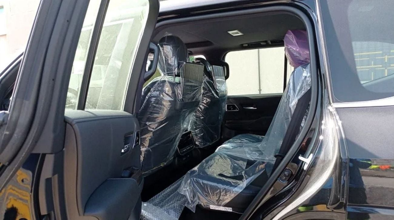 Toyota Land Cruiser Toyota Land Cruiser 300 VXR 3.3L Diesel