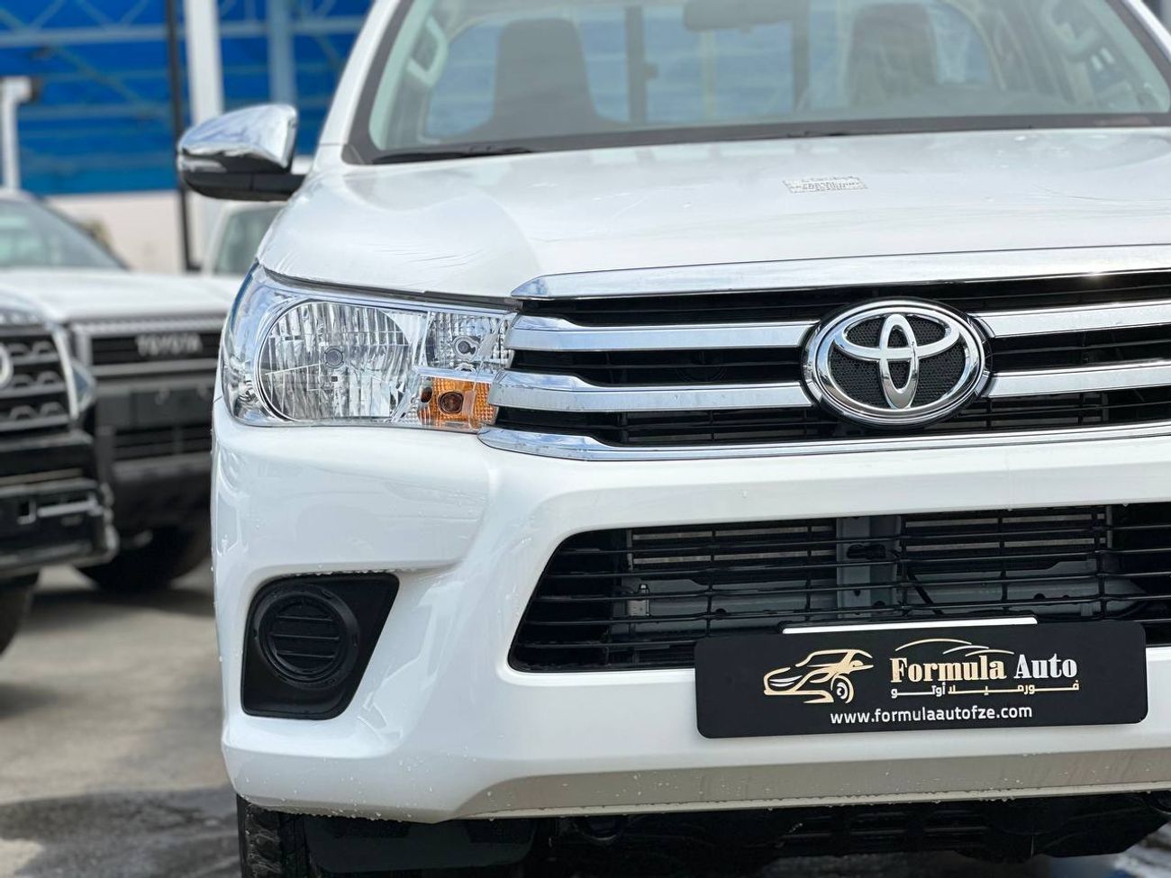 تويوتا هيلوكس سنغل كبين 2.4 لتر 4X4 ديزل ناقل حركة يدوي // 2026 // المواصفات القياسية: نوافذ كهربائية، مشغل DVD //