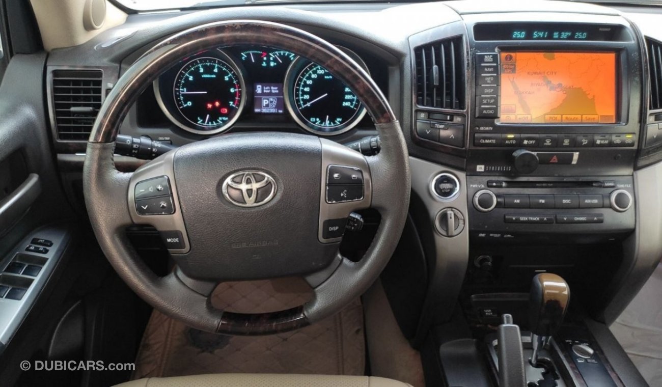 Toyota Land Cruiser VXR FULL OPTION