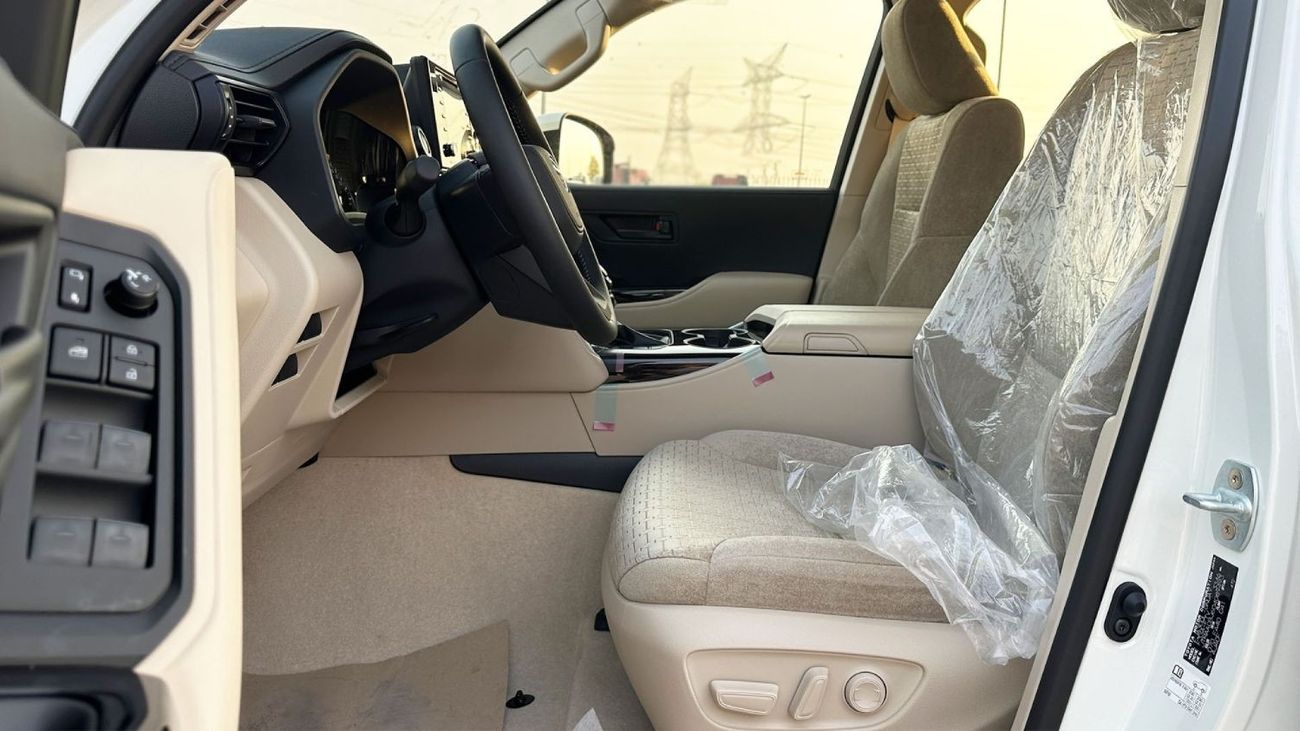 Toyota Land Cruiser GXR2 3.3L Toyota LC300 3.3L GX-R Turbo Diesel AT